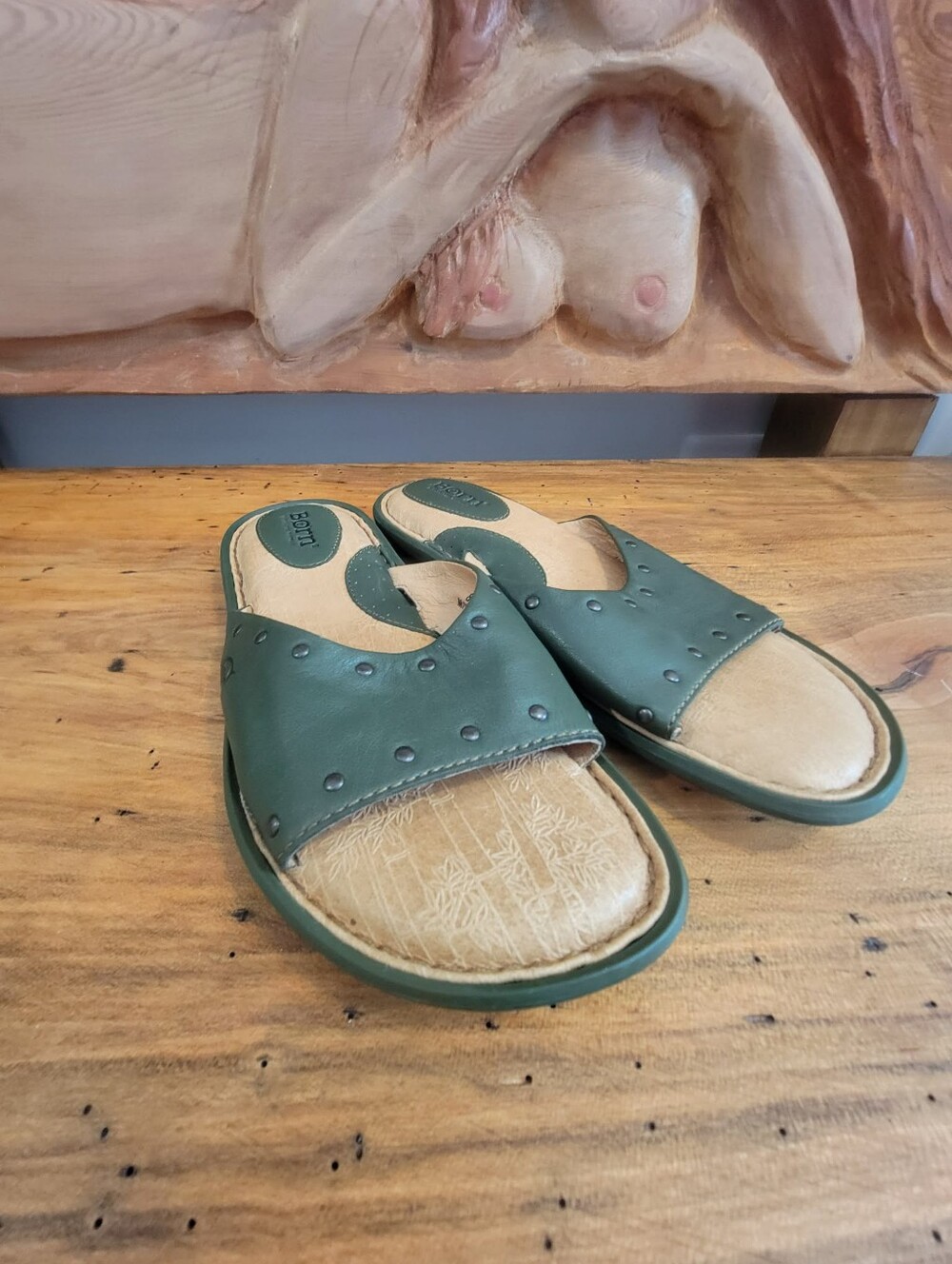 Born Sz 8 Forest Green Leather Slide Sandal w/Stud Detailing. Everyday Casual - Picture 2 of 12